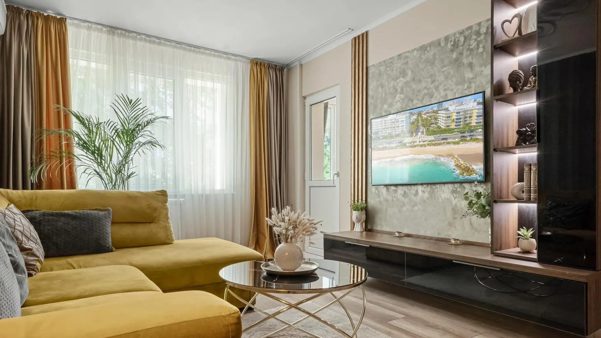 Awesome Apartment Bucureşti 0*,  România